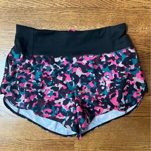 Athleta S Running Free Short 3.5” Length